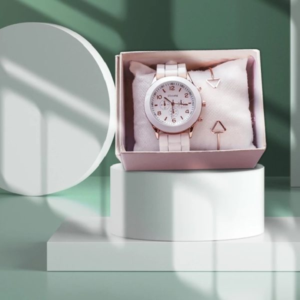 Women Watches Ultra-thin Luxury Quartz Watch Fashion Ladies Clock White Silicone Wristwatch - 图片 4